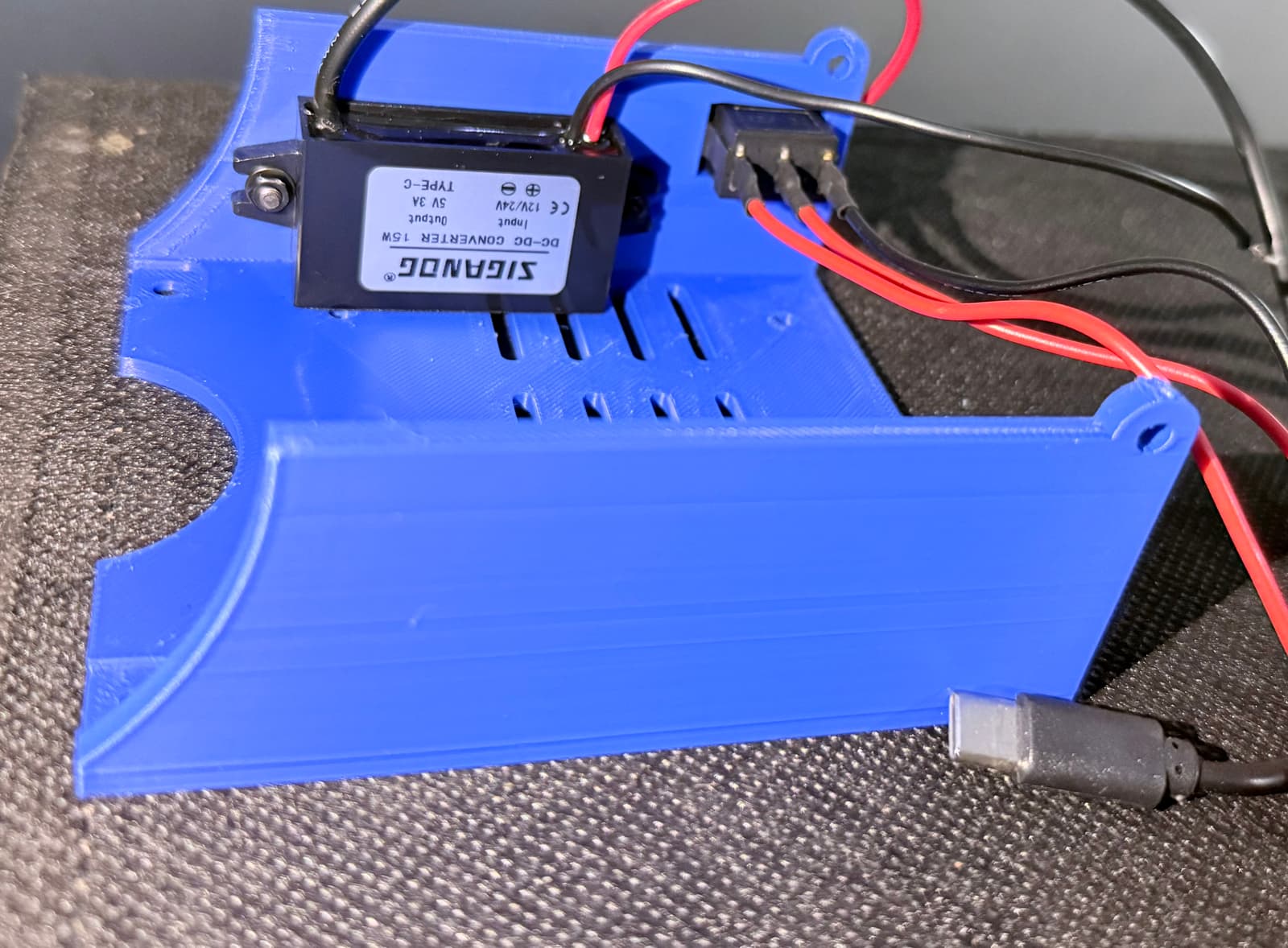 13.battery_case_switch_and_dcdc.jpg