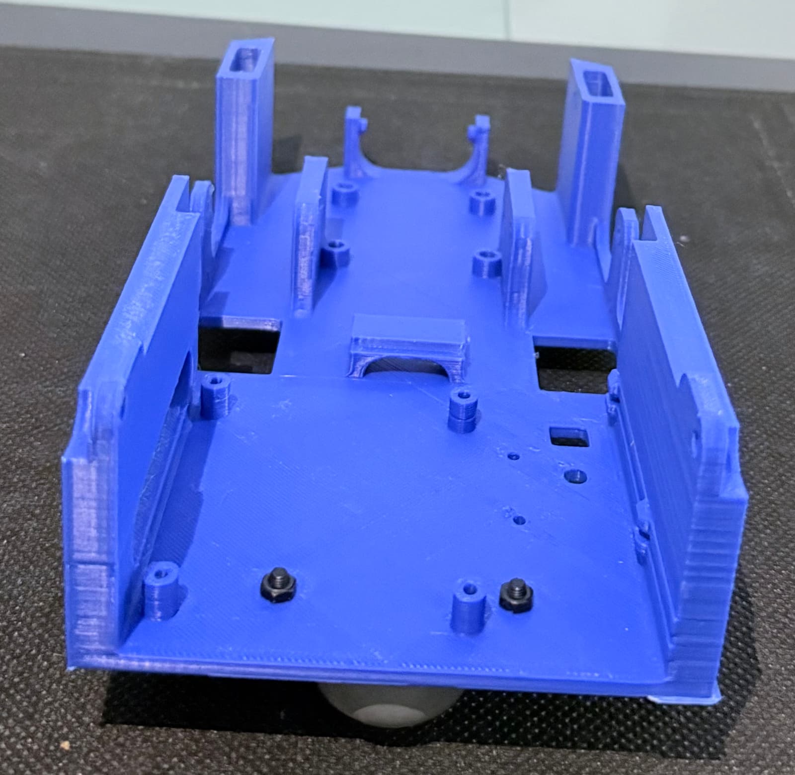 2.base_and_casterwheel_up.jpg