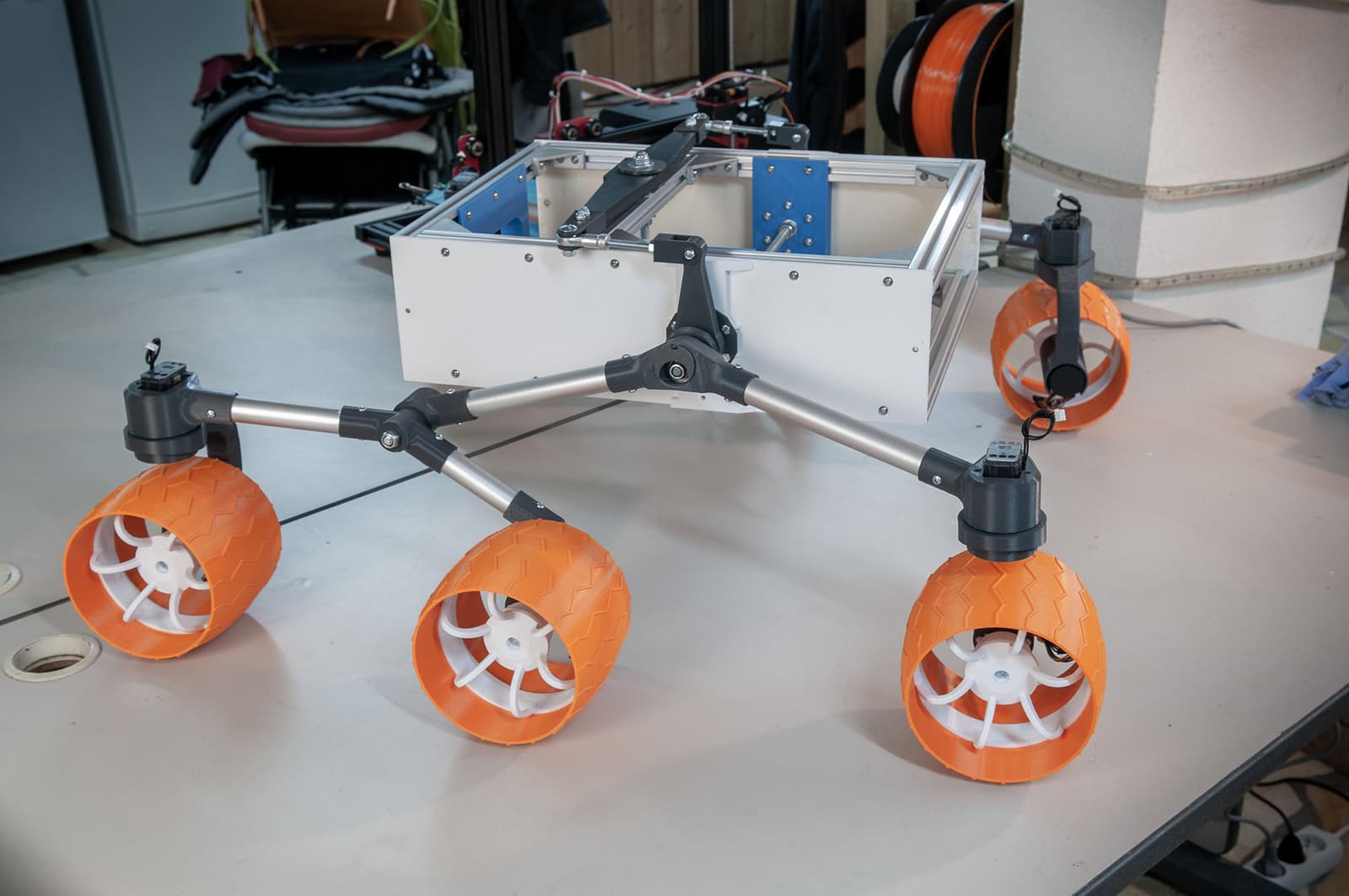 064_MarsRover_Fredj21.jpg