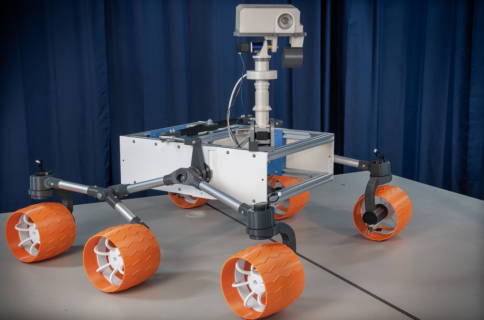 076_MarsRover_Fredj21.jpg