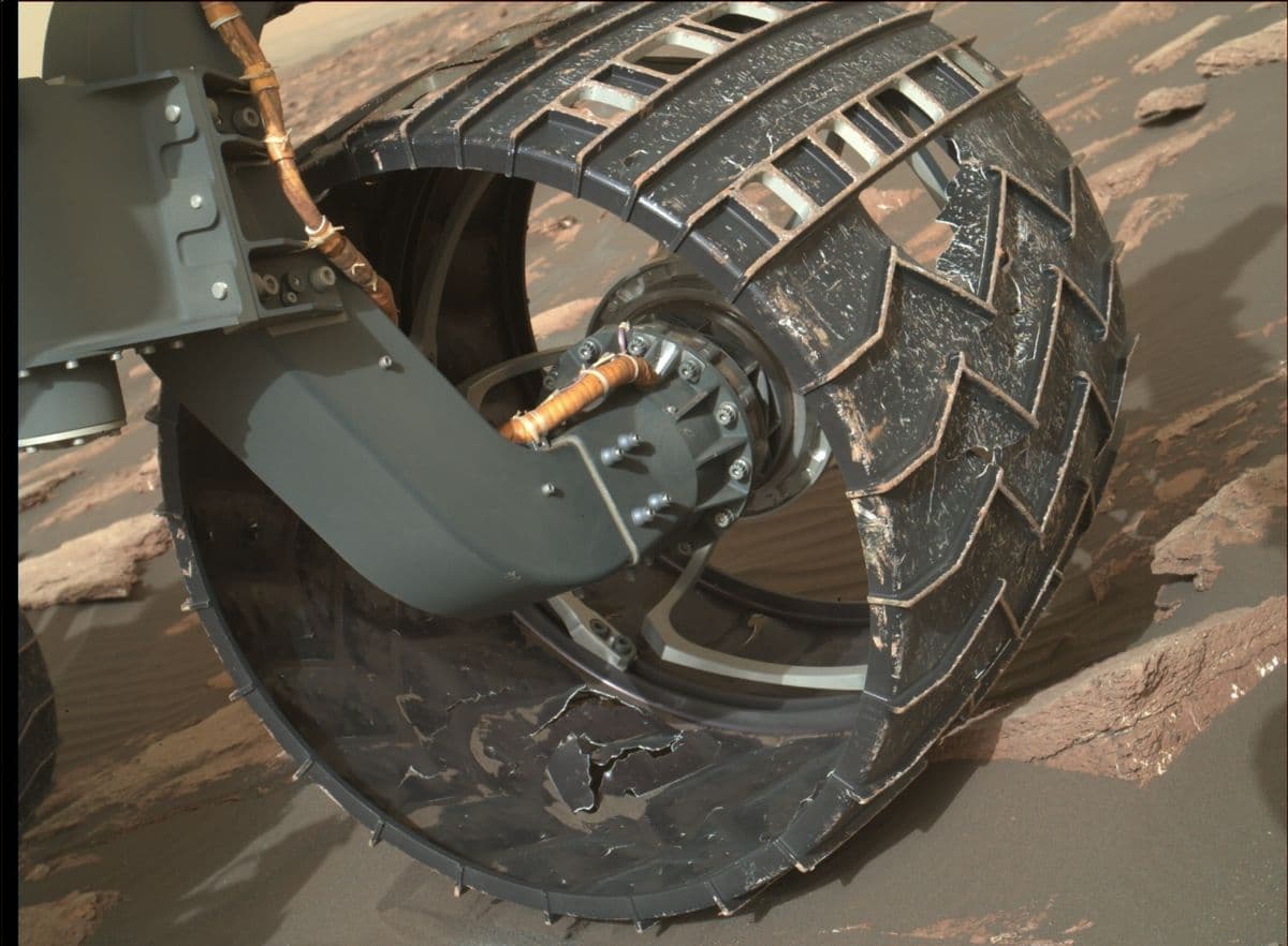 Curiosity-MAHLI-Sol-1591-January-27-2017.jpg