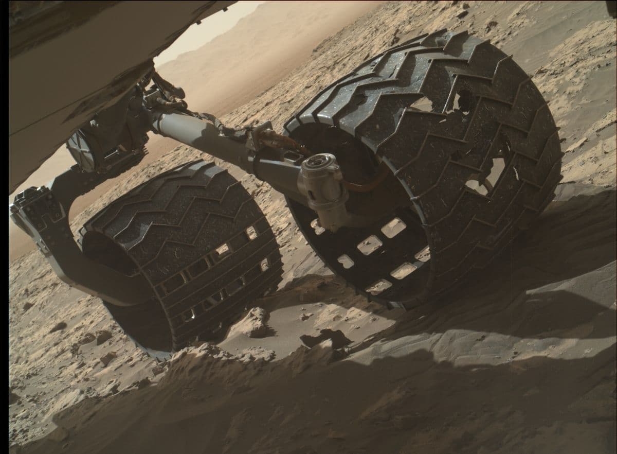MAHLI-November-30-2015-Sol-1179.jpg