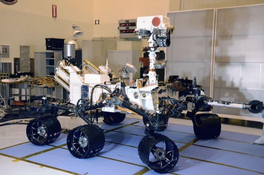 new-mars-rover-curiosity-7.jpg