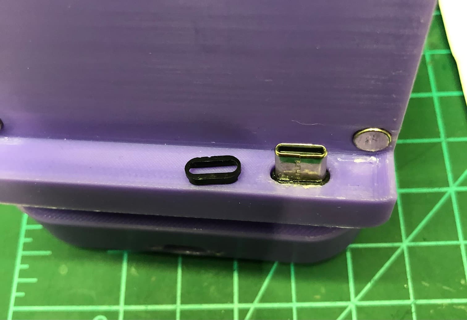 Plastic_ring.jpg