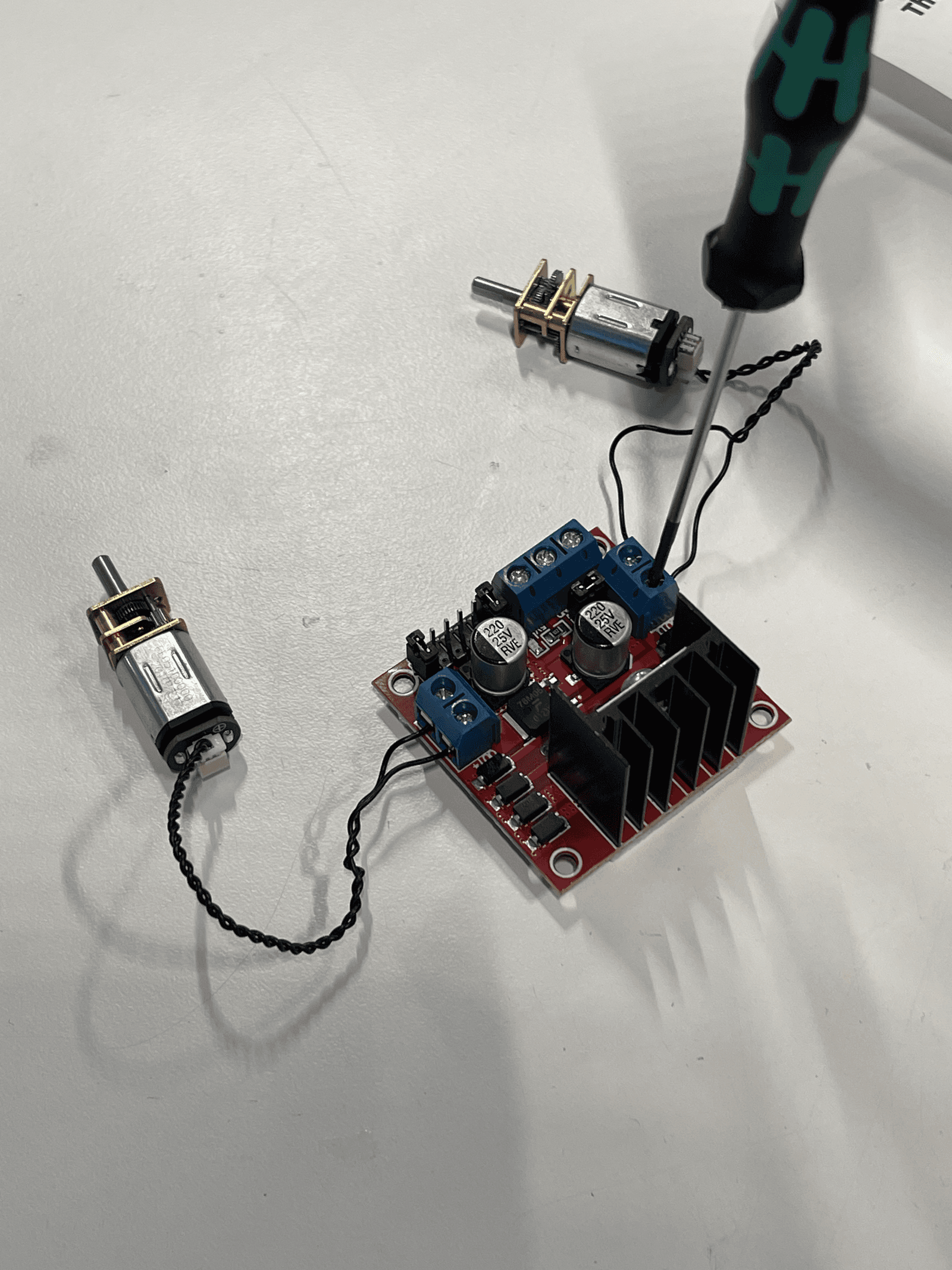 Attach_motors.png