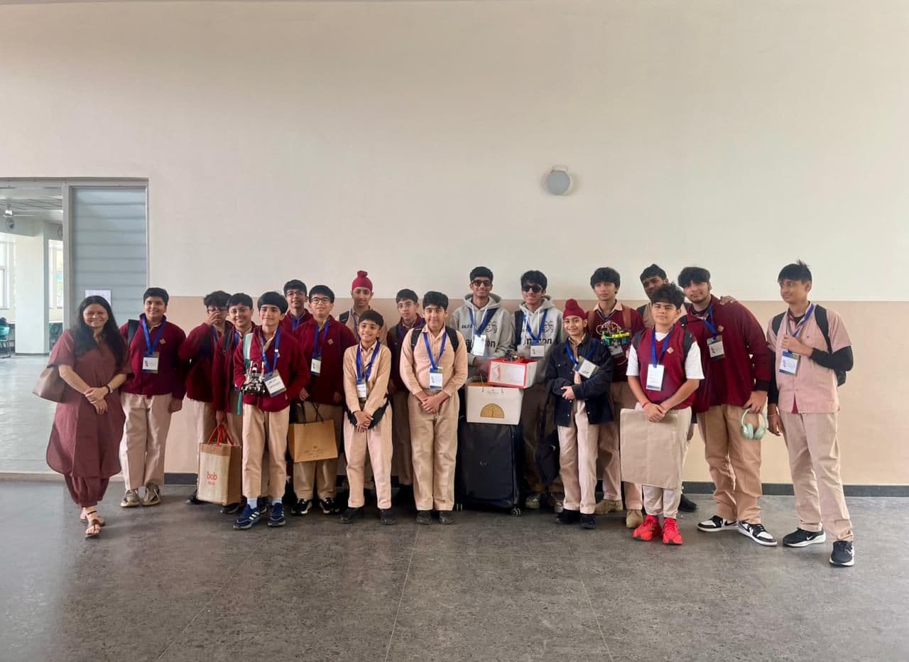 Group Photo.jpg