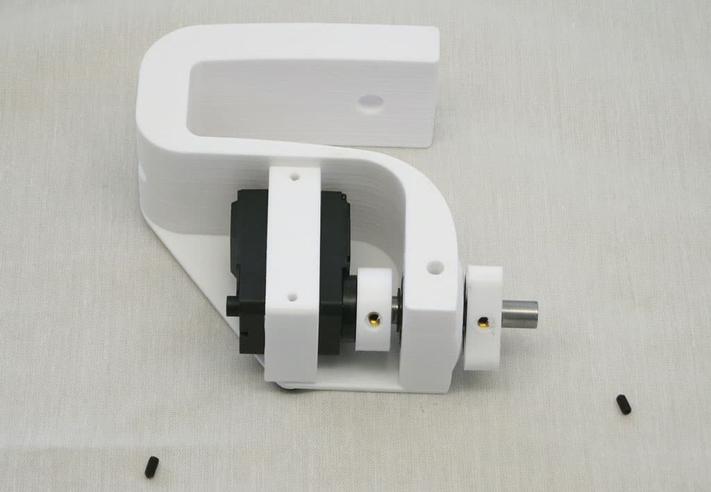 DriveUnit03-ServoAndHub.jpg