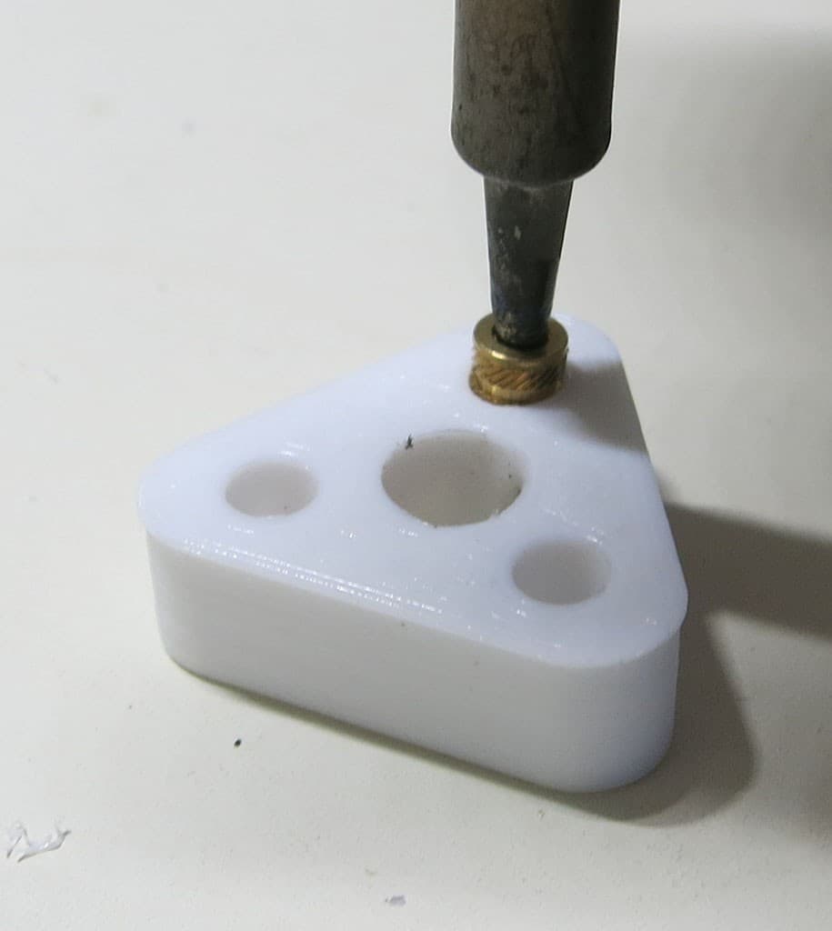 Wheel Hub - wheel bolt insert.jpg