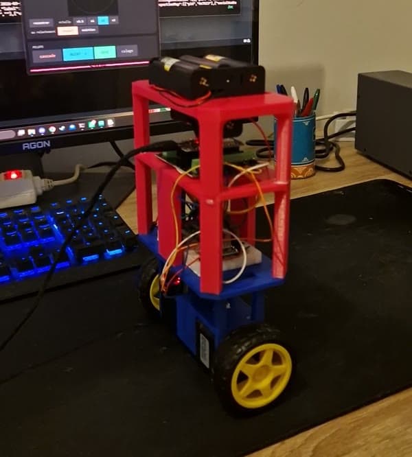 robot_cote.jpg
