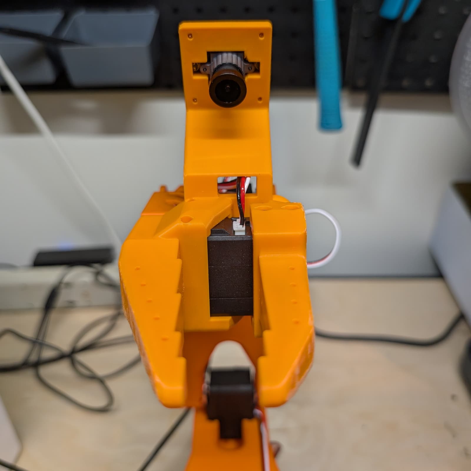 Wrist_Cam_Mount_32x32_UVC_module_2.jpg
