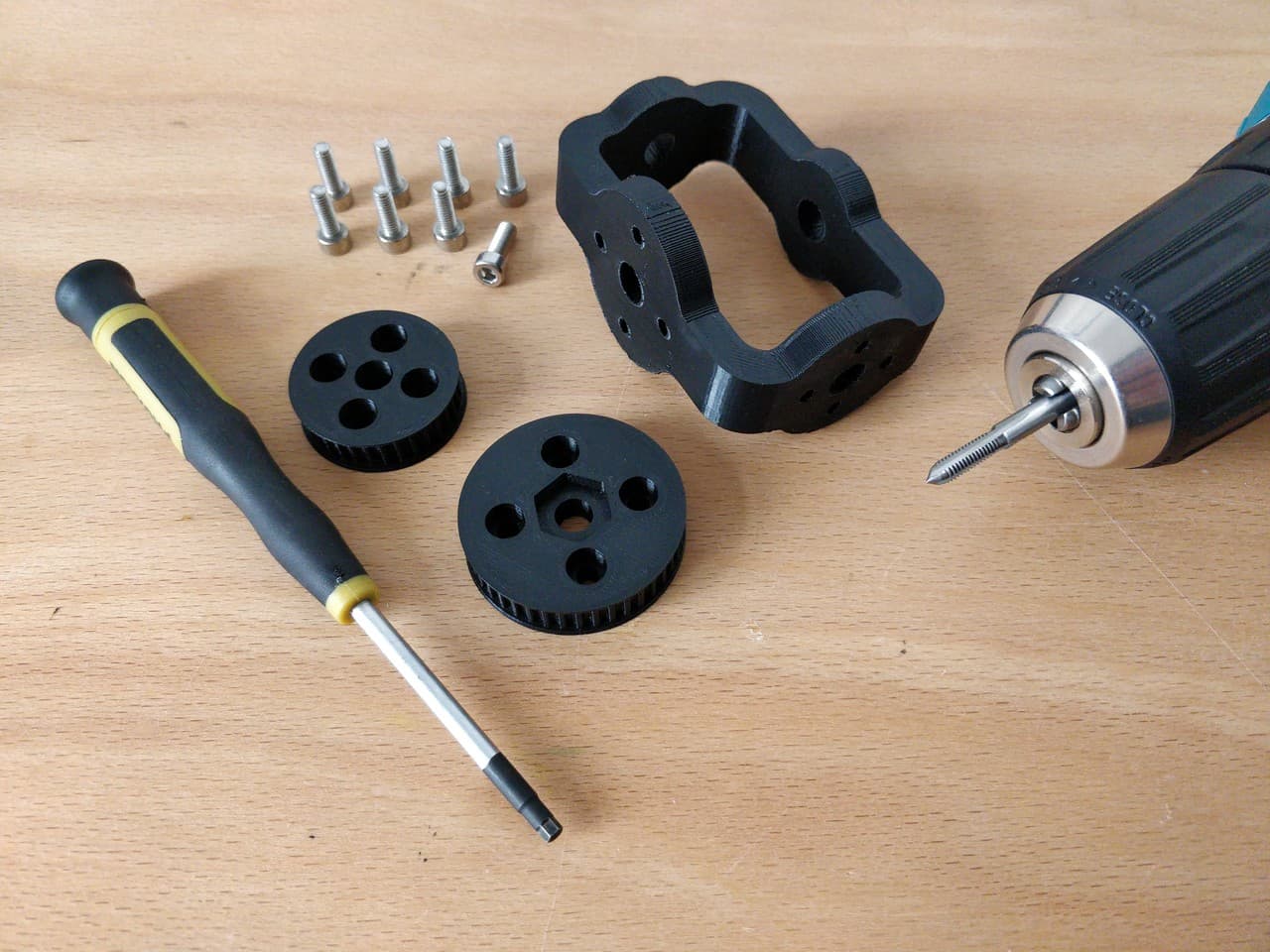 assemble_the_ankle_cardan_joint.jpg