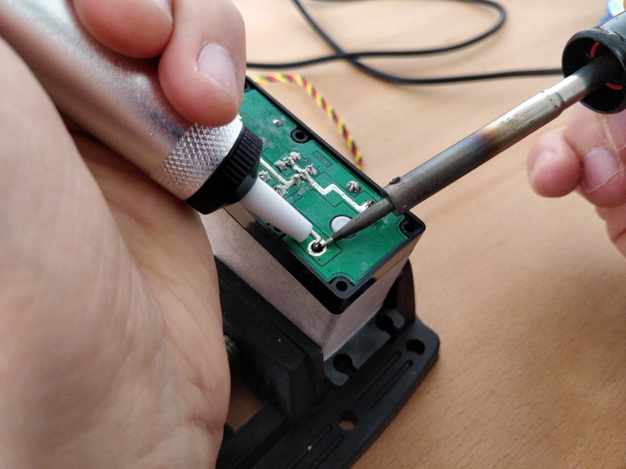 desolder_motorpins.jpg