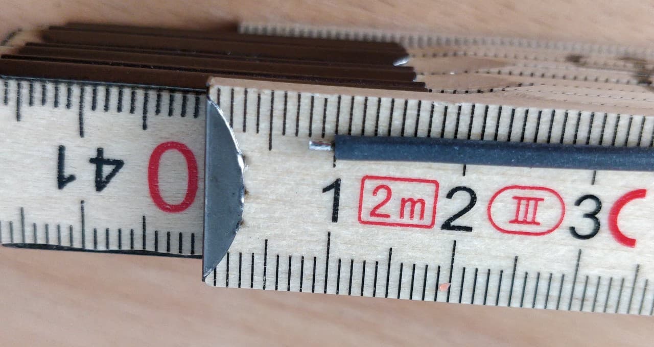 presolder_wire_ends_and_cut_to_2mm.jpg
