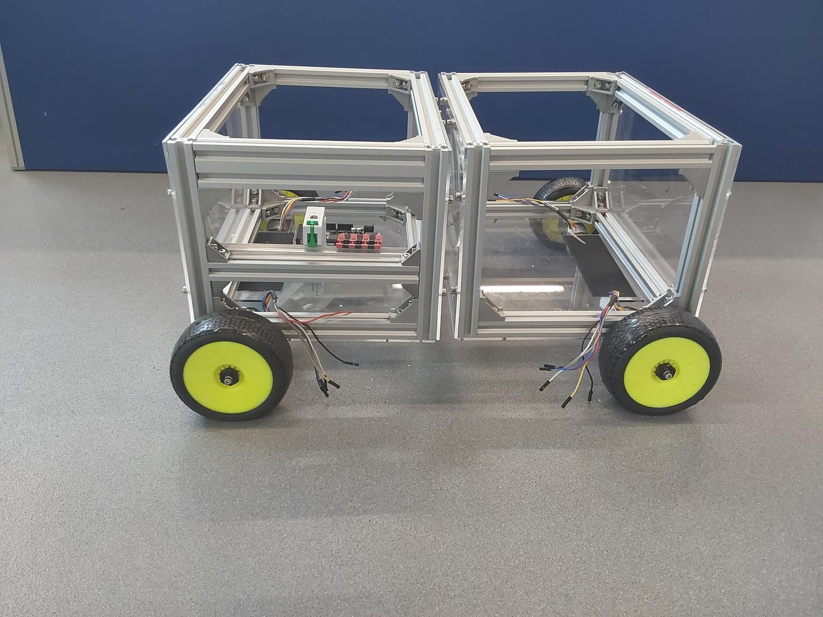 robot_chassis_complete.jpeg