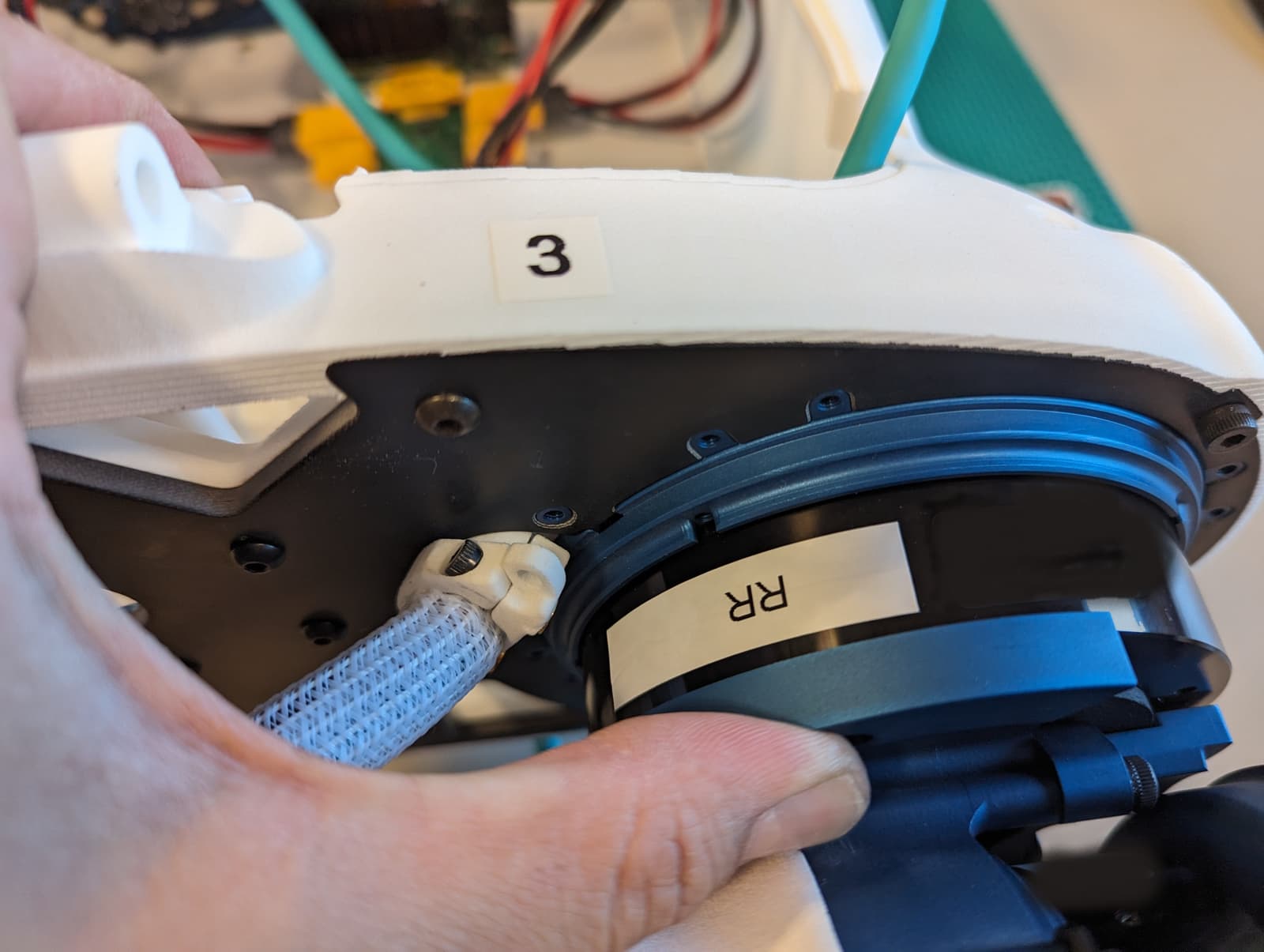 hind_right_trimotor_grommet.jpg