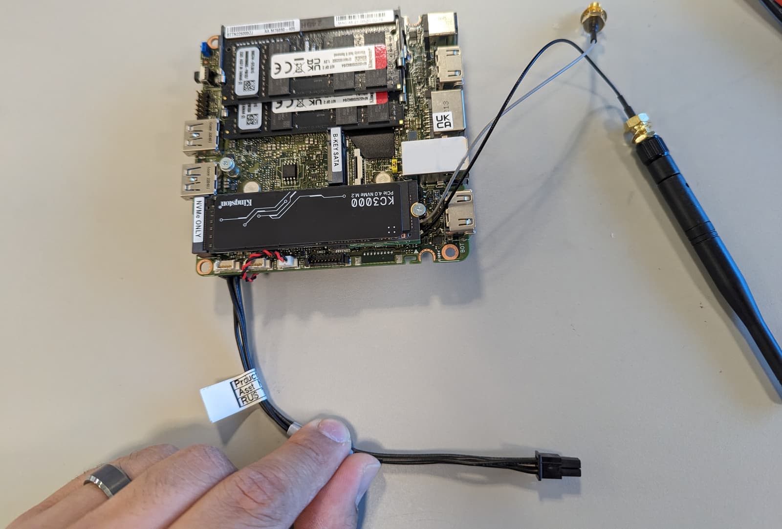prep_NUC_Rus_cable.jpg