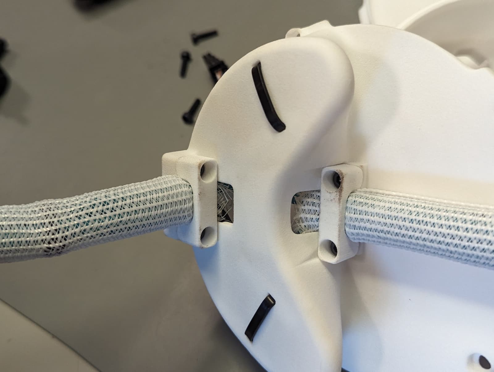 secure_cable_clamps.jpg