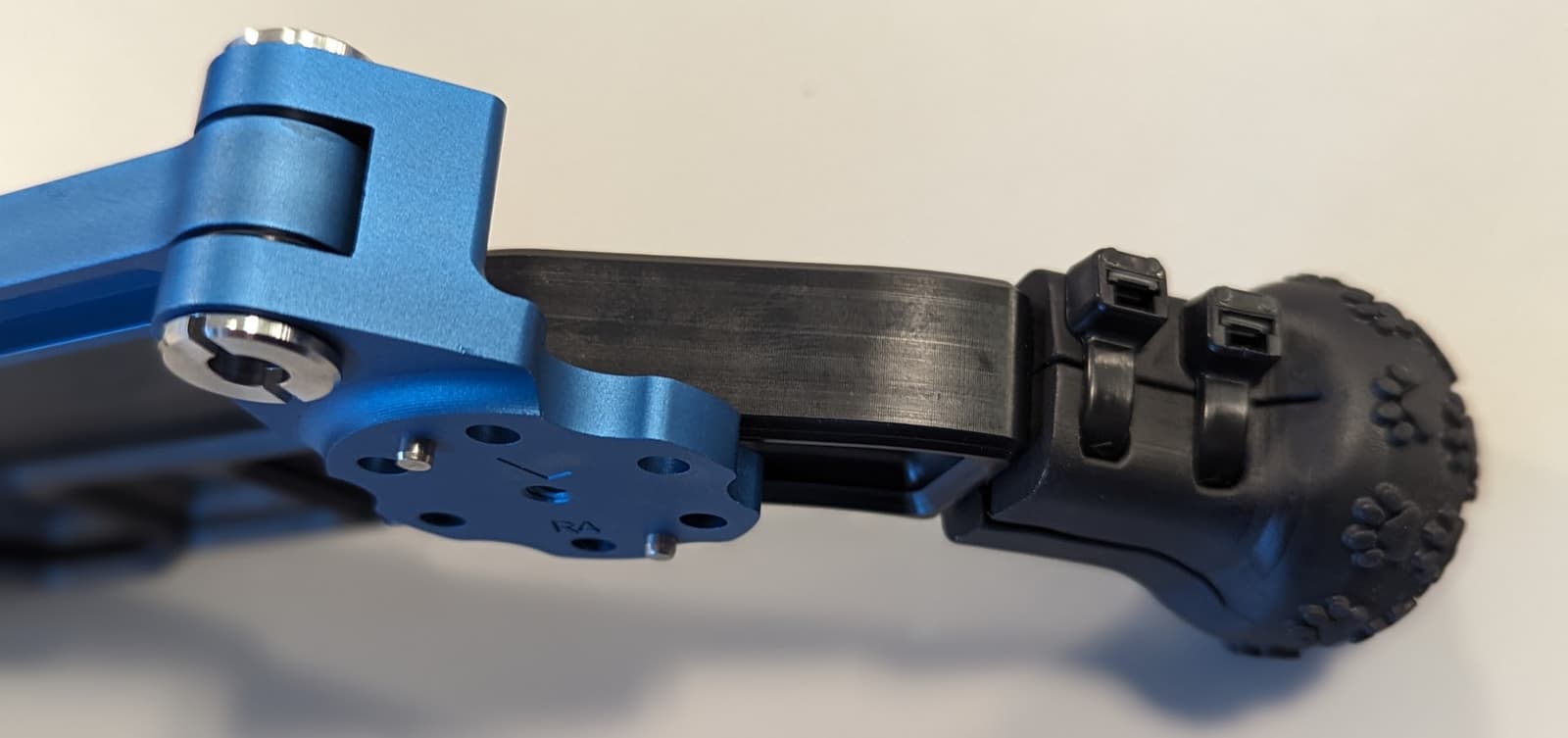 ziptie_foot2.jpg