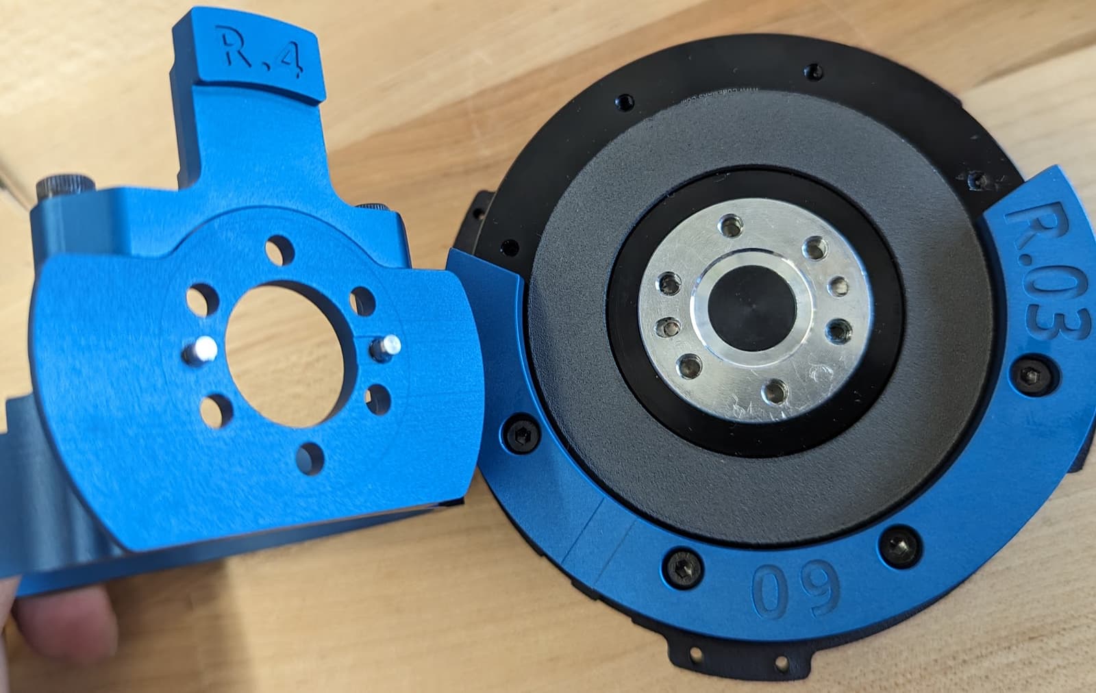 install_bracket_onto_monomotor.jpg