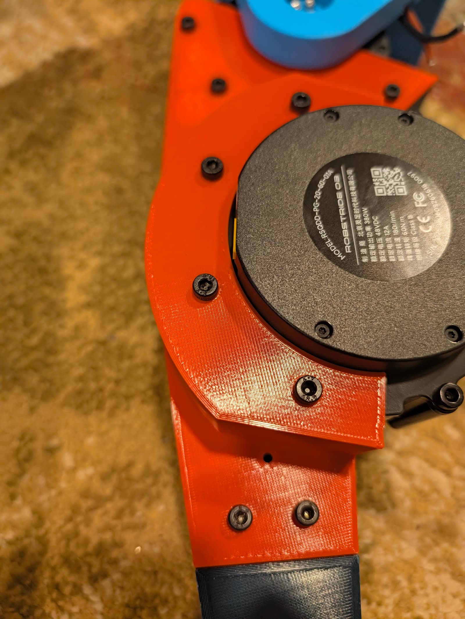 motor_2_screws_back.jpg