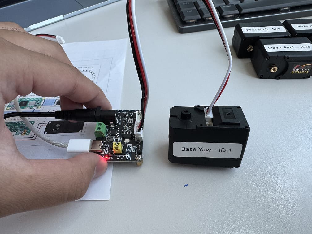 3_servo.jpg
