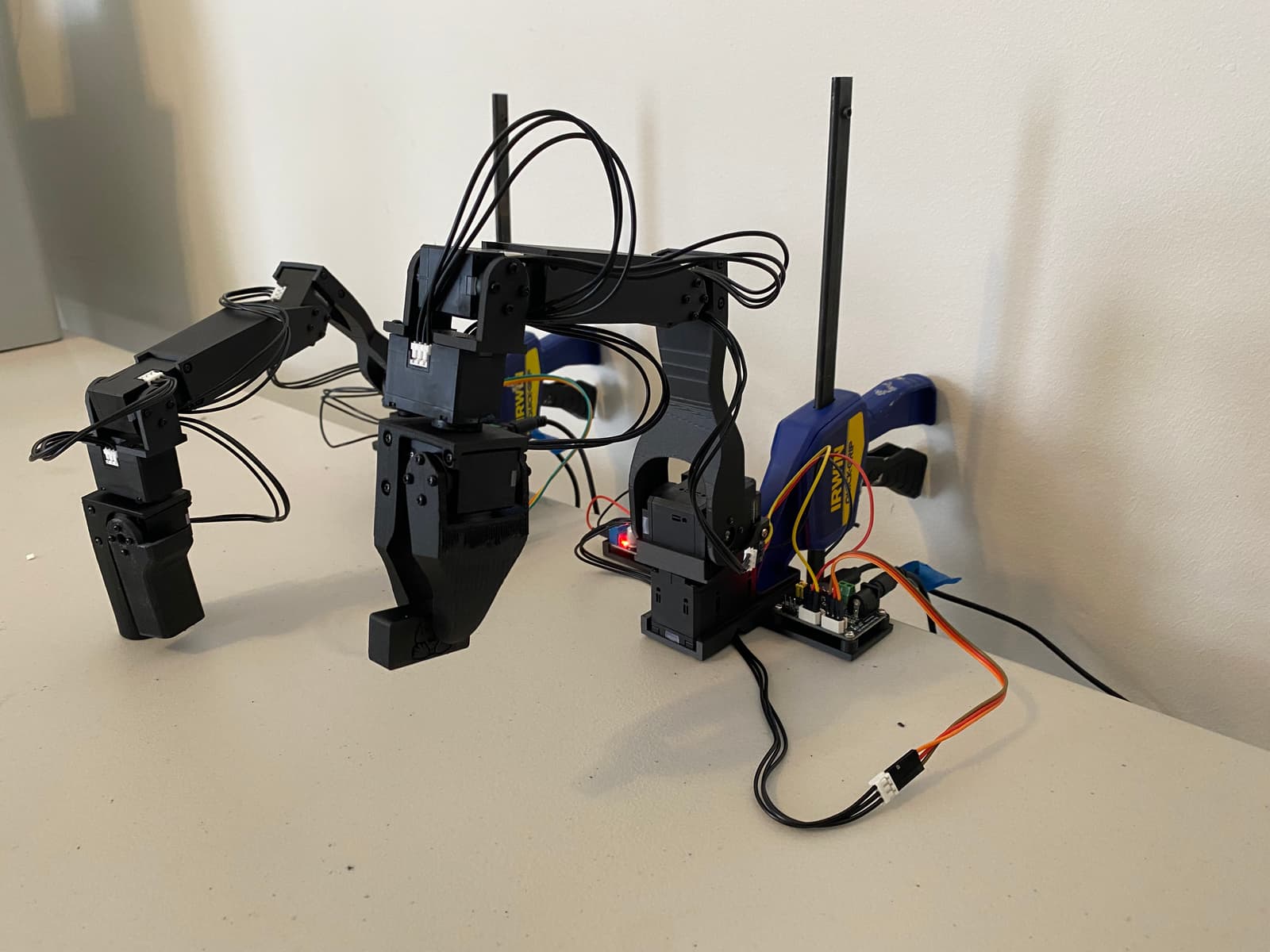 Koch v1.1, photo from its repository