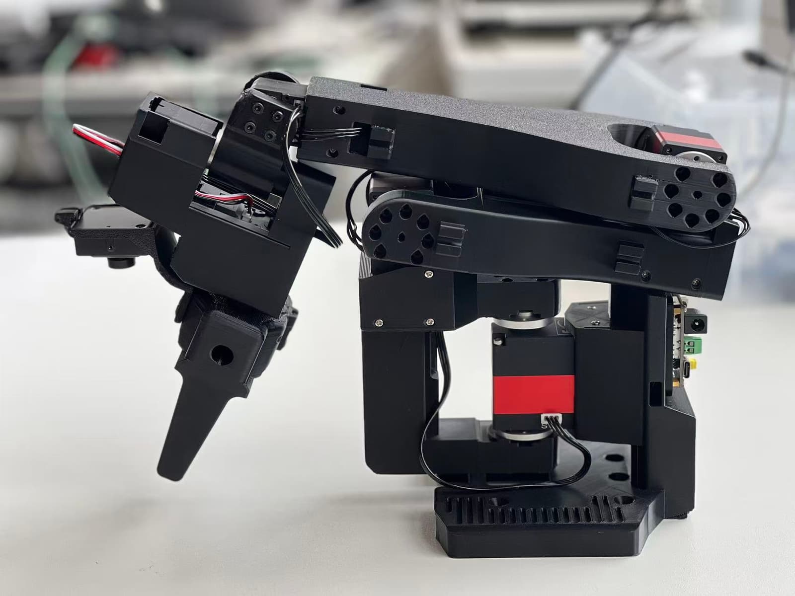 AM-ARM200, photo from its repository