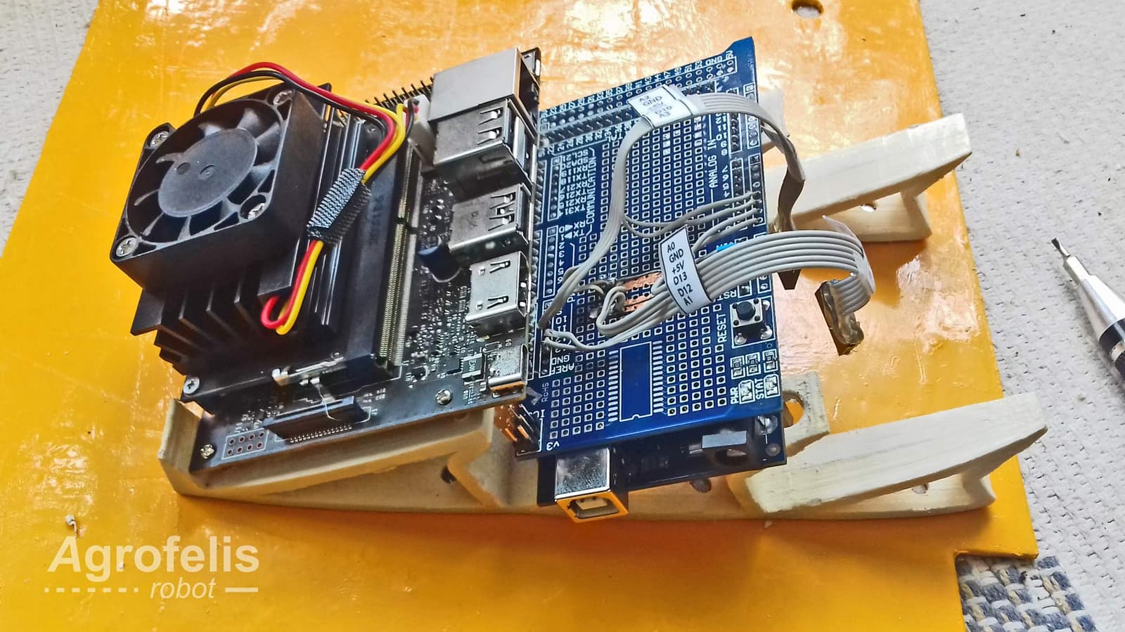 computing-08-3d-print-brackets-c.jpg