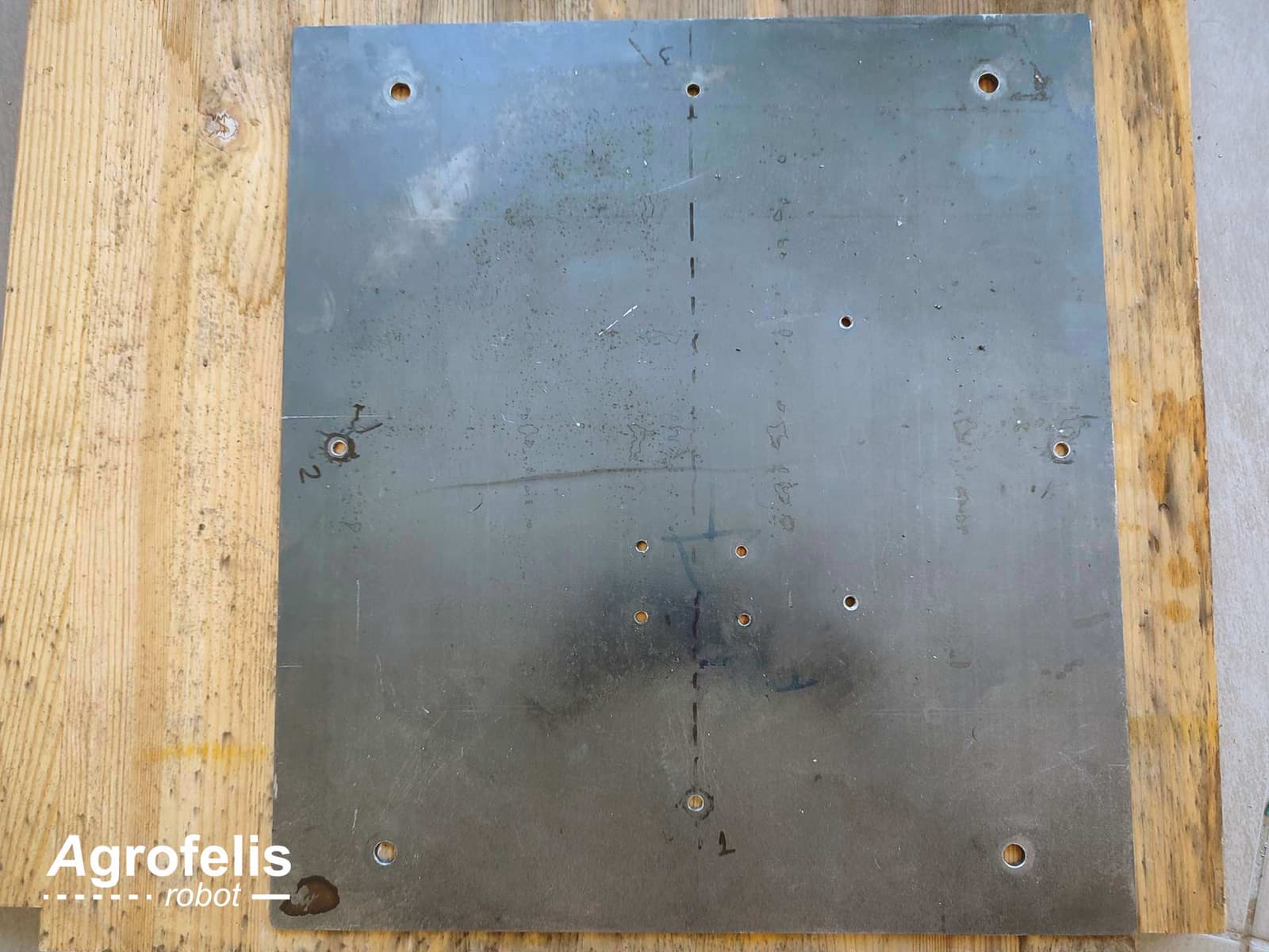 implement-2-degrees-rotating-mount-08-part-1-actual.jpg