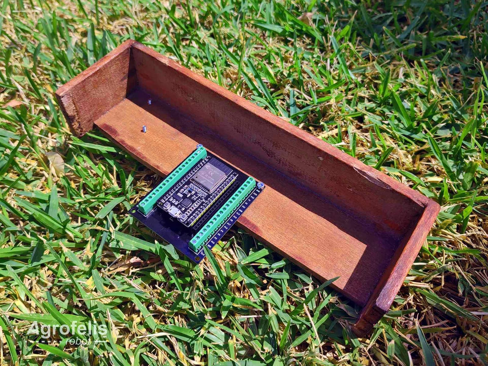 remote-control-04-frame.jpg