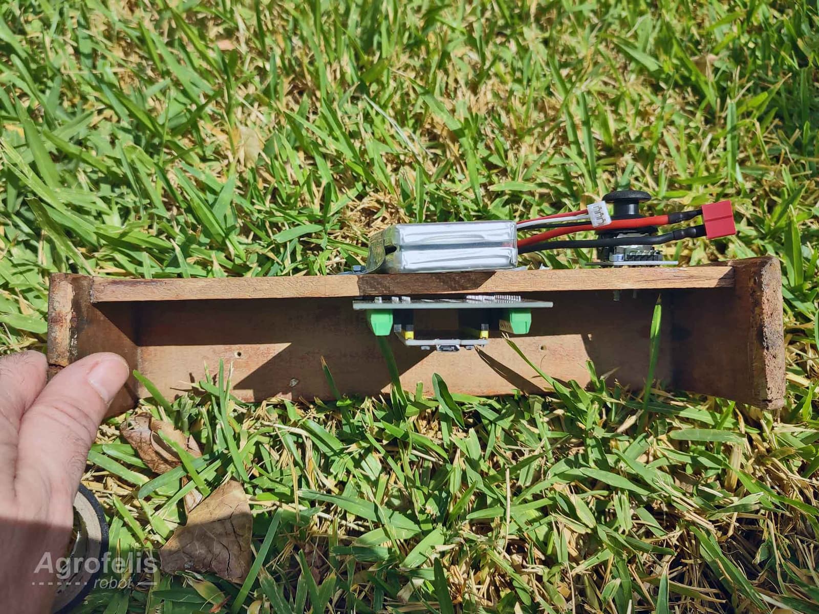 remote-control-06-side.jpg