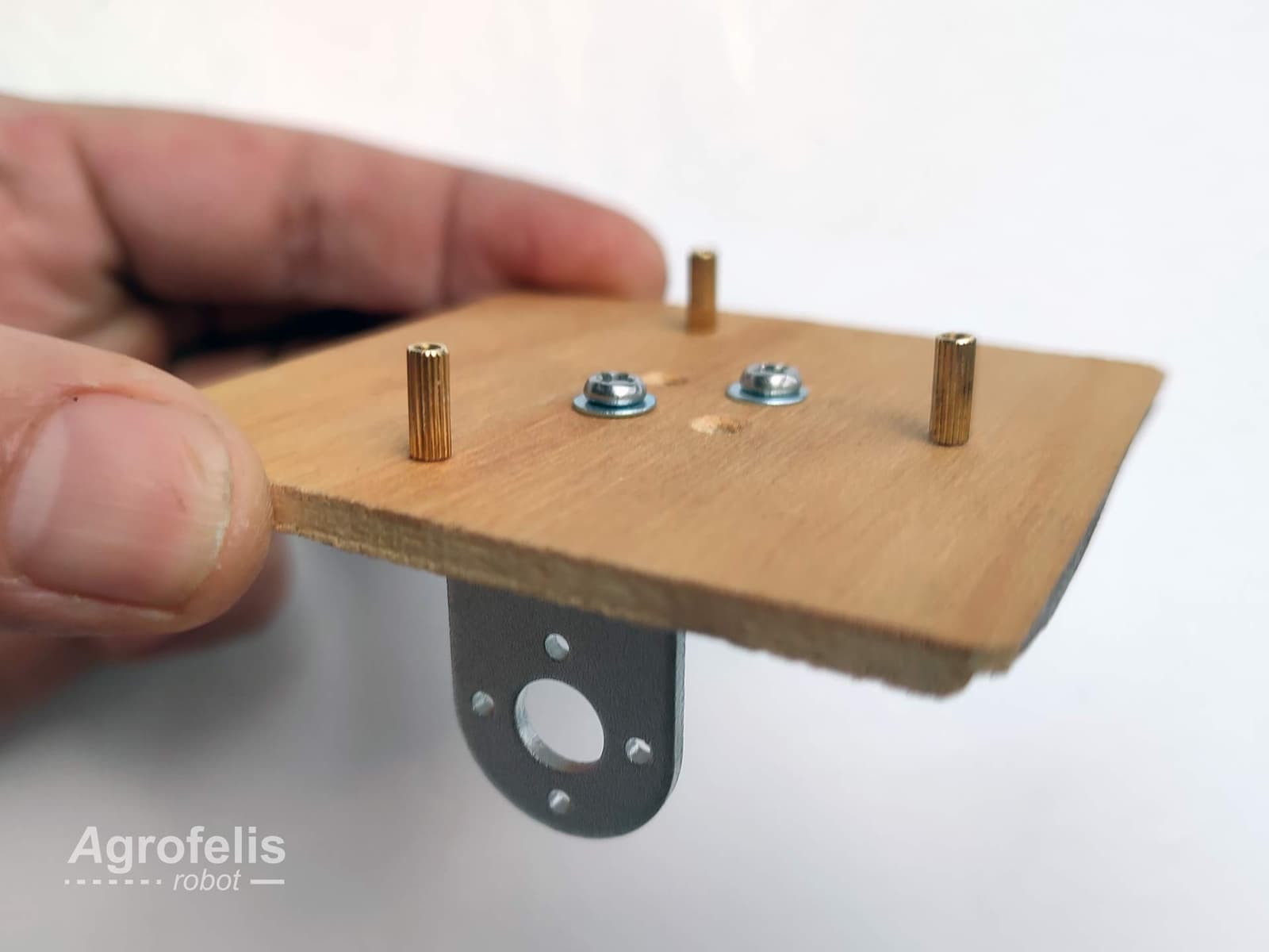 vehicle-lidar-08-plate-standoff-pins.jpg