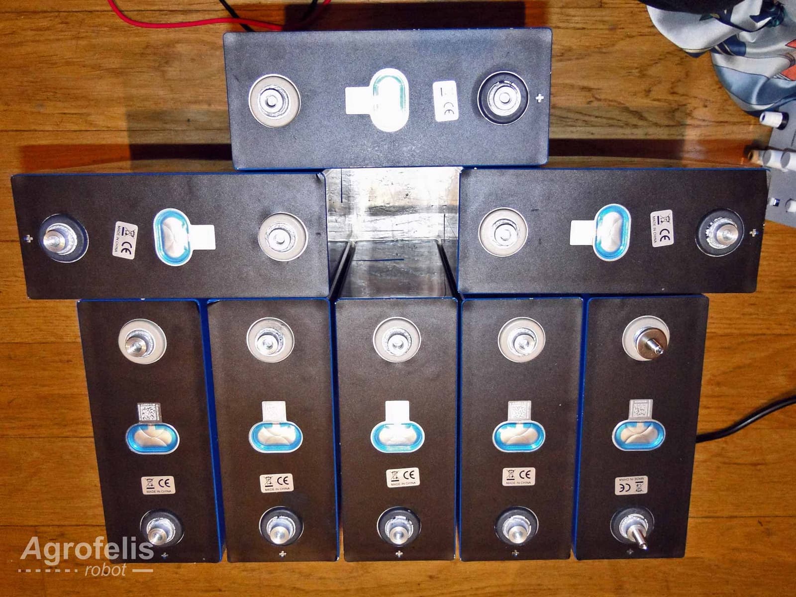 vehicle-power-02-batteries-arrangment-actual.jpg