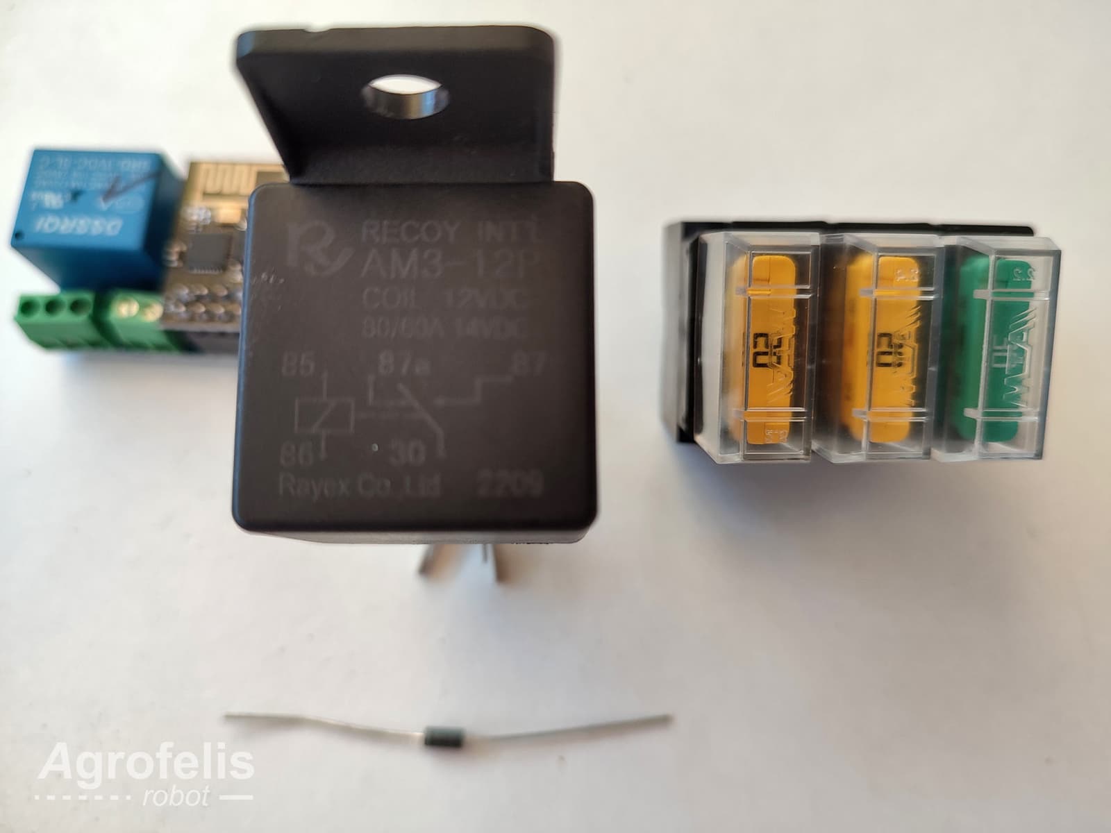 vehicle-power-15-relay-fuse-2.jpg