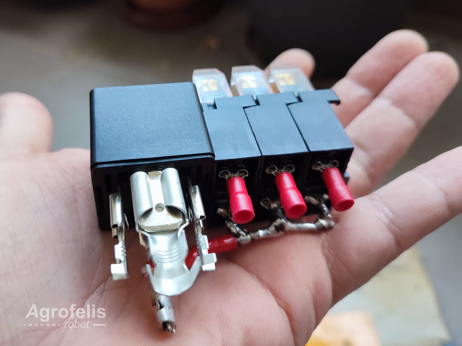vehicle-power-15-relay-fuse-3.jpg