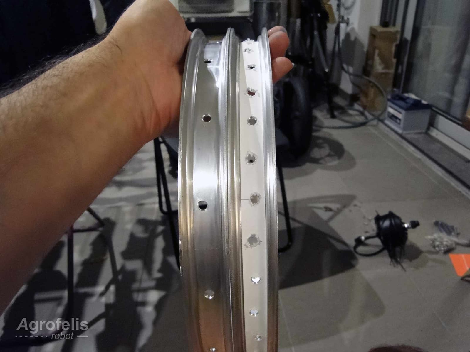 vehicle-wheels-11-holes-difference.jpg