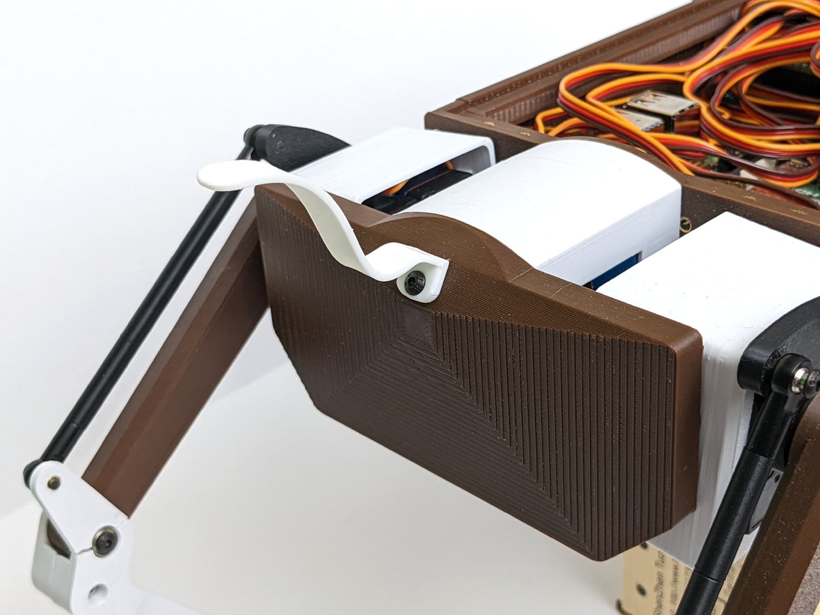 zuku-v1-robot-dog-tail.jpg