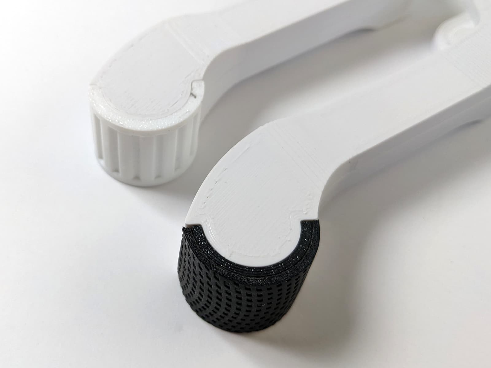 zuko-v2.2-foot-eva-tape-vs-tpu.jpg