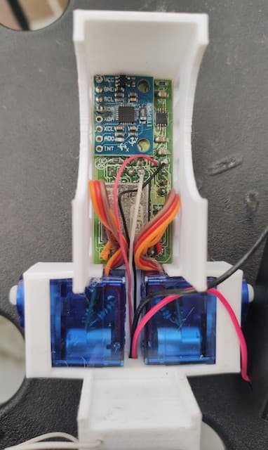 minibot_white_top_nochassiscover.jpg